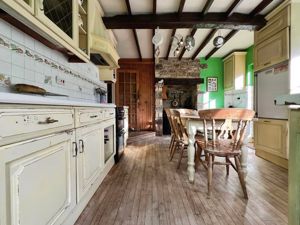 Photo 31- click for photo gallery